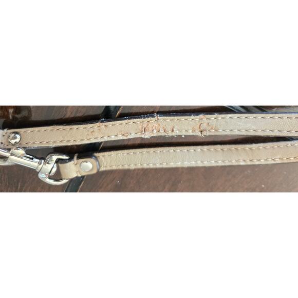 Large Coach Cream Leather Wallet Purse Wristlet - Picture 5 of 5